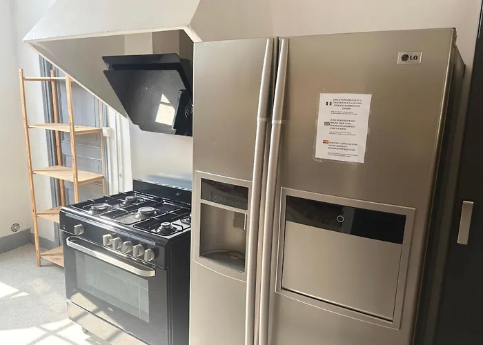 Hostel Room, Carcassonne