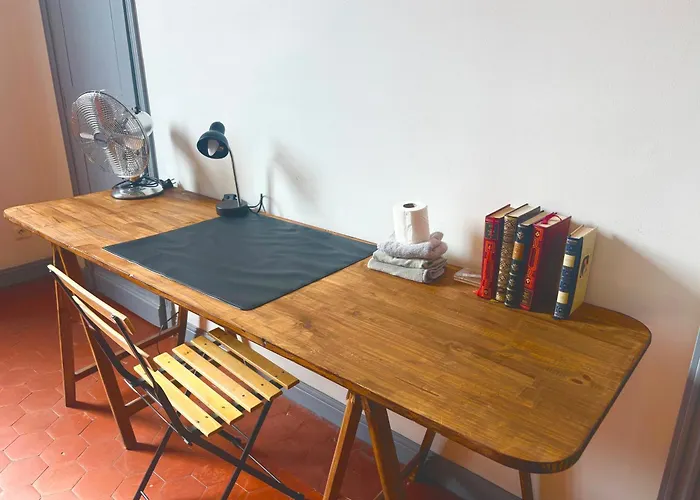 Room, * カルカソンヌ