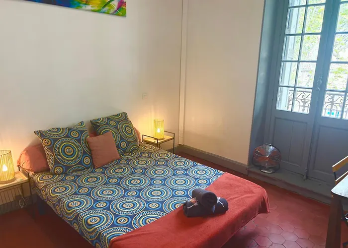 Room, カルカソンヌ